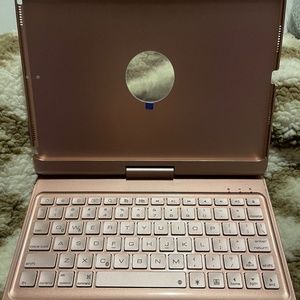 Keyboard case compatible with iPad Air 3 (2019) and iPad Pro (2017)